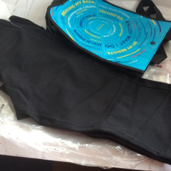 Lululemon mesh tight NWOT Rare - Picture 5 of 7